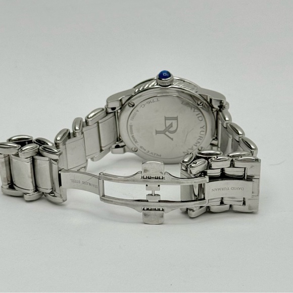 David Yurman 34mm Quartz Diamond Bezel Watch with White Mother Of Pearl Dial - Picture 5 of 11